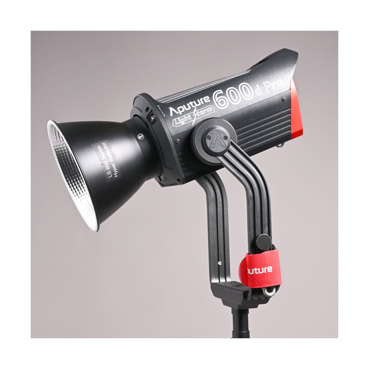 Aputure LS 600D Pro LED light (Kit A) - Ex Rental