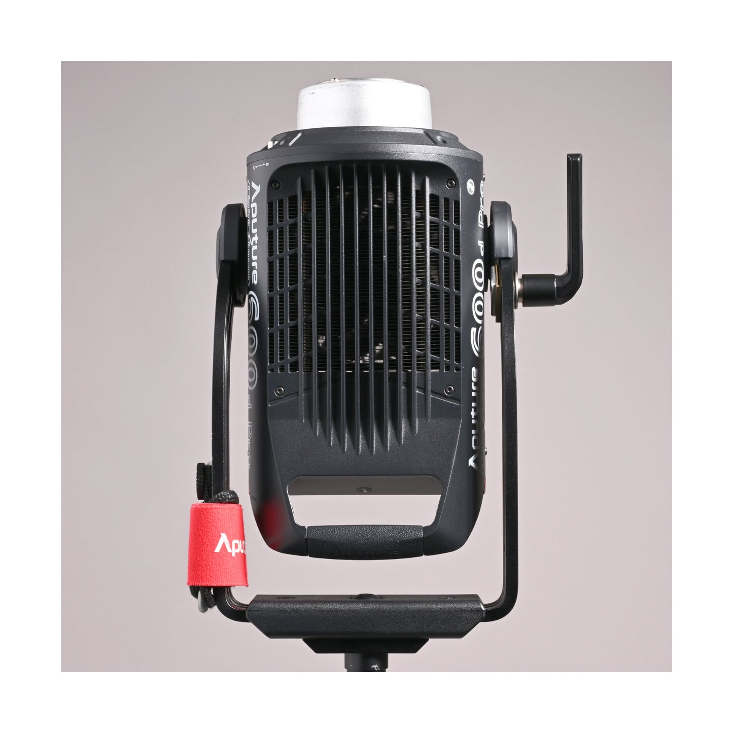 Aputure LS 600D Pro LED light (Kit A) - Ex Rental