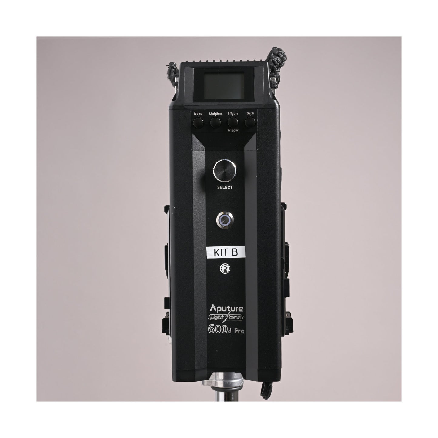 Aputure LS 600D Pro LED light (Kit B) - Ex Rental