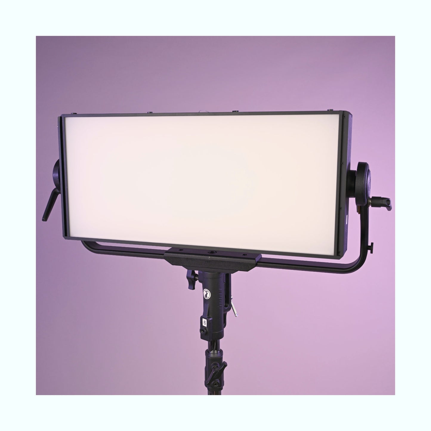 Aputure Nova P600c 600W RGB WW constant light - Ex Rental