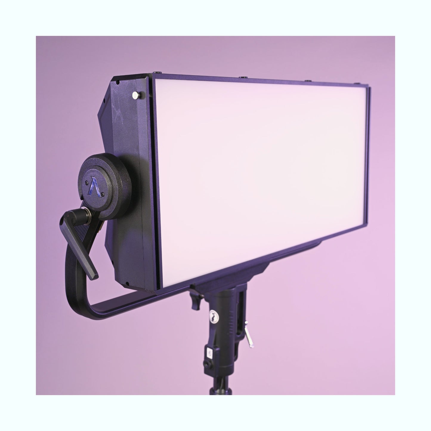 Aputure Nova P600c 600W RGB WW constant light - Ex Rental