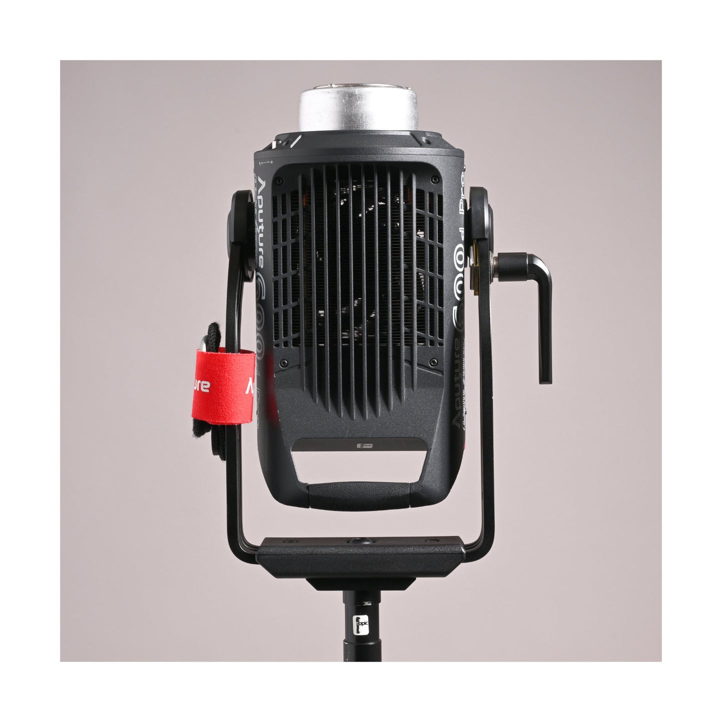 Aputure LS 600D Pro LED light (Kit B) - Ex Rental
