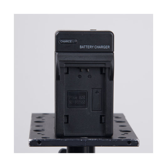 Buy Battery charger for Sony FZ100 - Second Hand at Topic Store