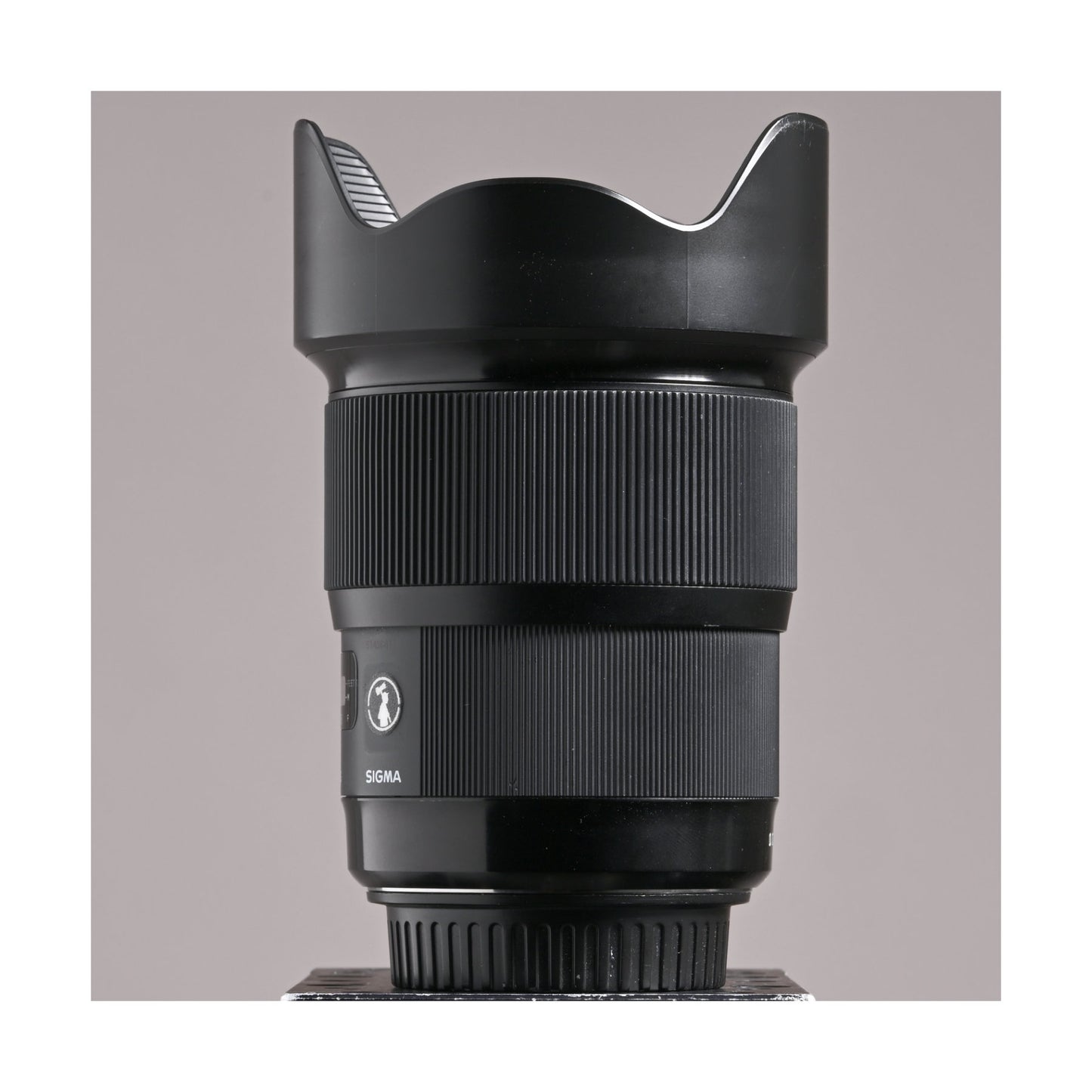 Sigma 20mm f 1.4 DG HSM Art Lens (Canon EF) - Ex Rental