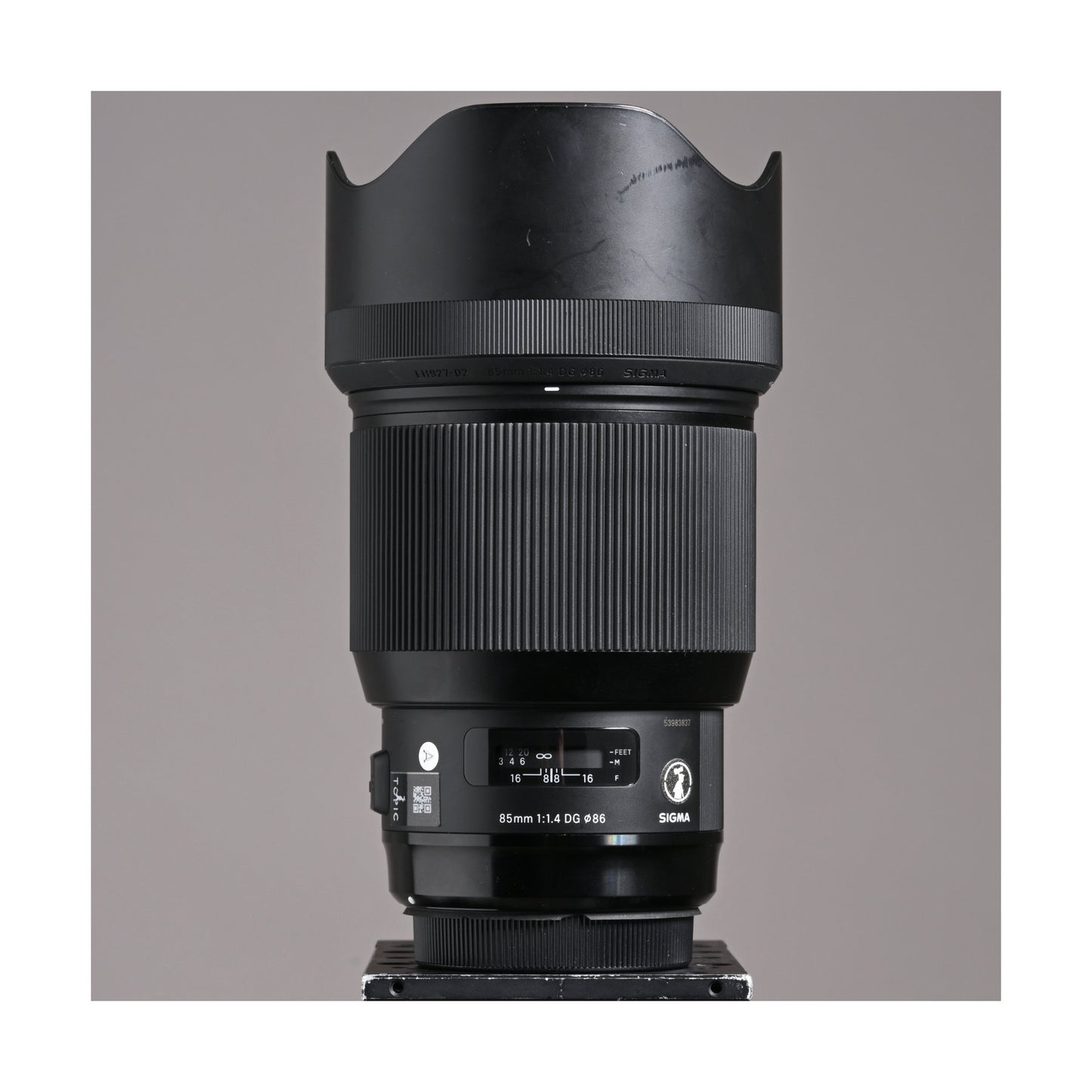 Sigma 85mm 1.4 lens for Canon EF - Ex Rental