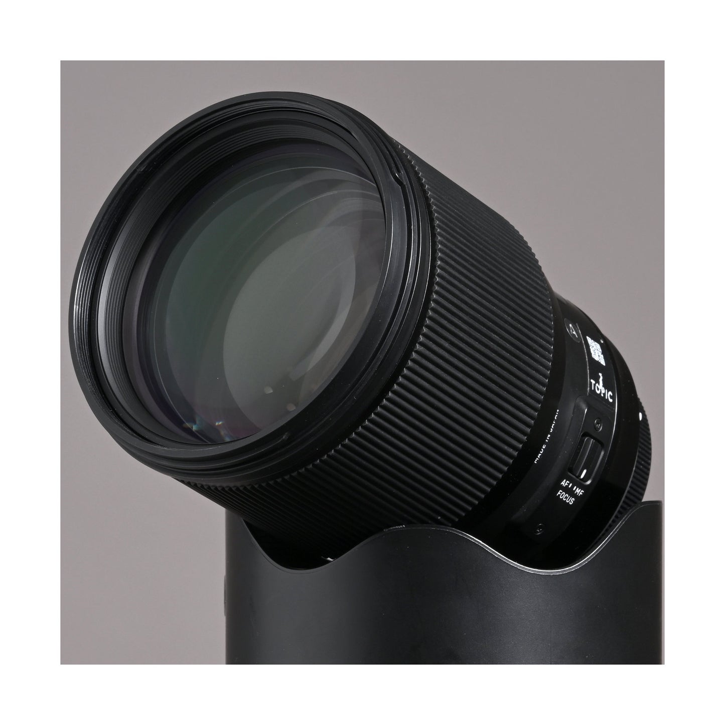 Sigma 85mm 1.4 lens for Canon EF - Ex Rental