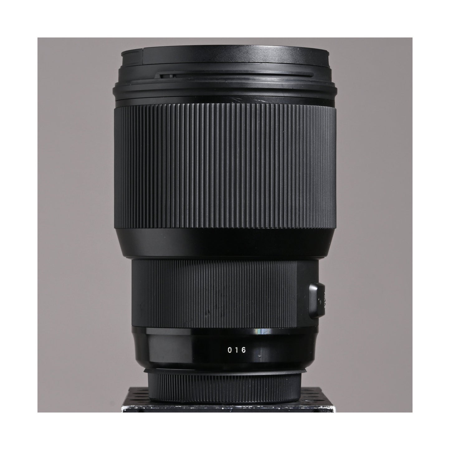 Sigma 85mm 1.4 lens for Canon EF - Ex Rental
