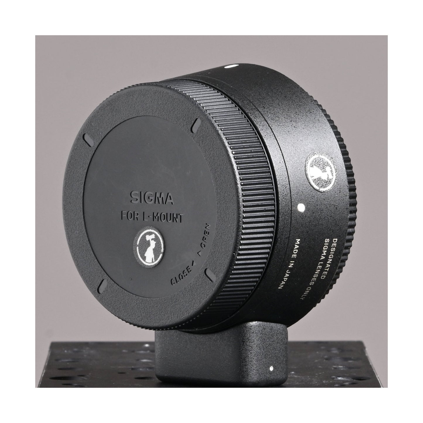Sigma MC-21 EF to Leica L adapter - Ex Rental