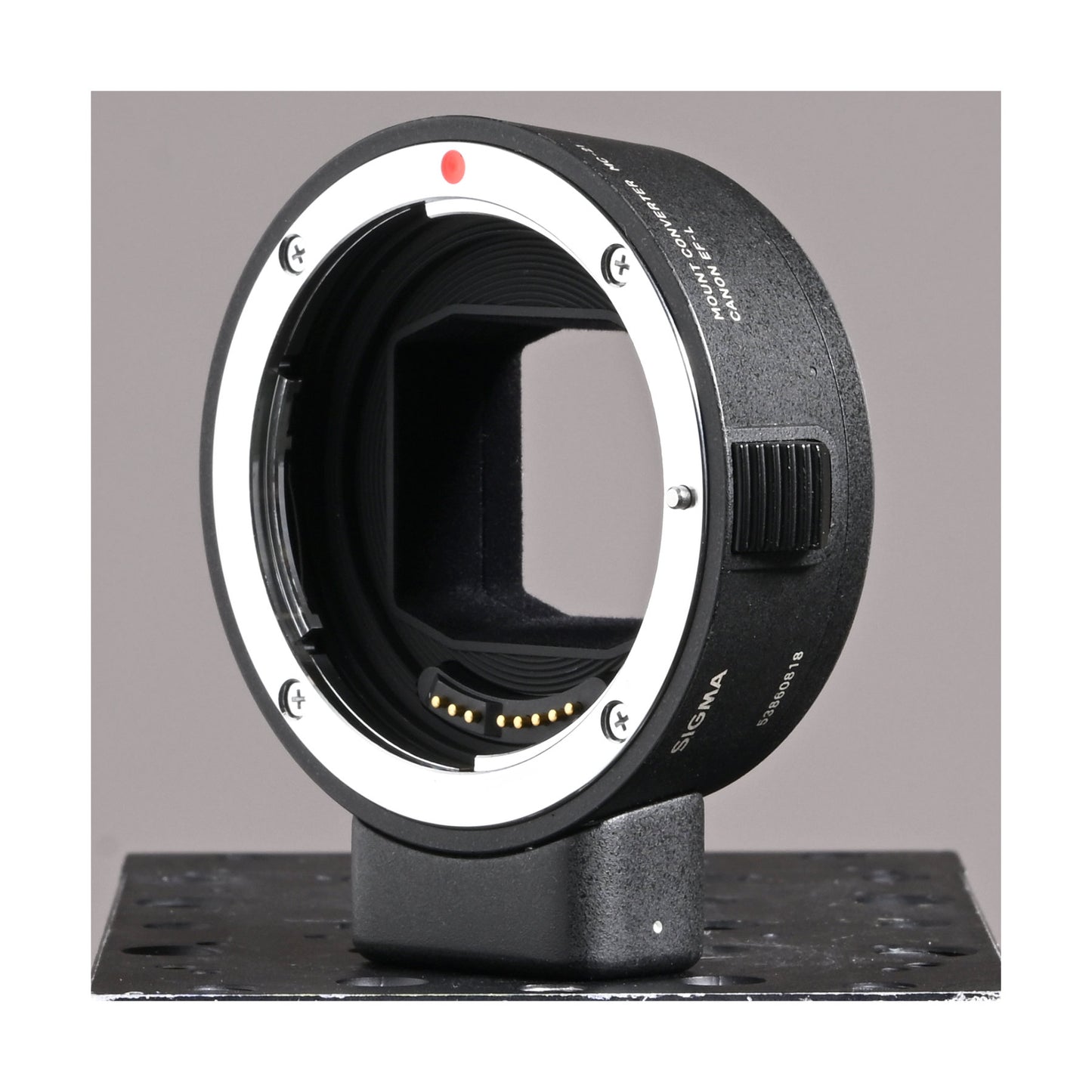 Sigma MC-21 EF to Leica L adapter - Ex Rental