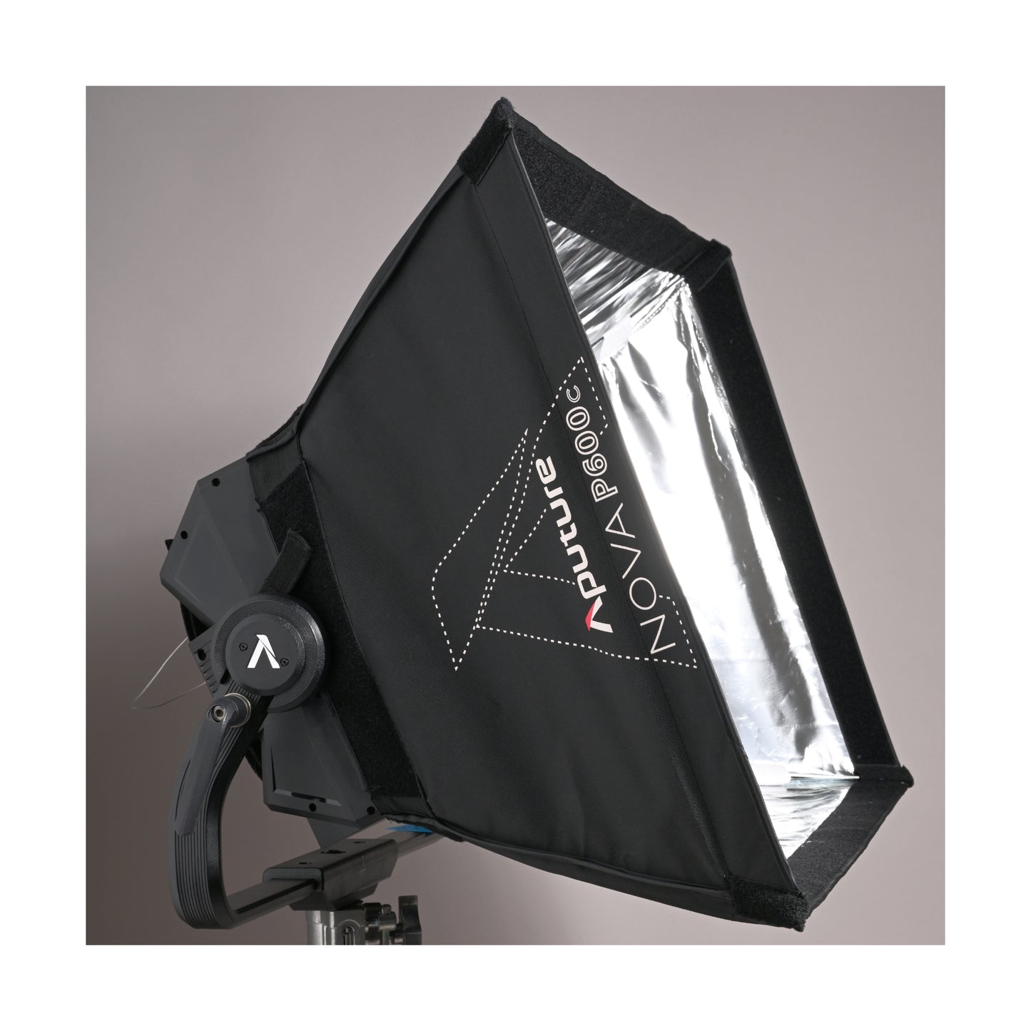 Softbox for Aputure Nova P600C (60x90cm) - Ex Rental