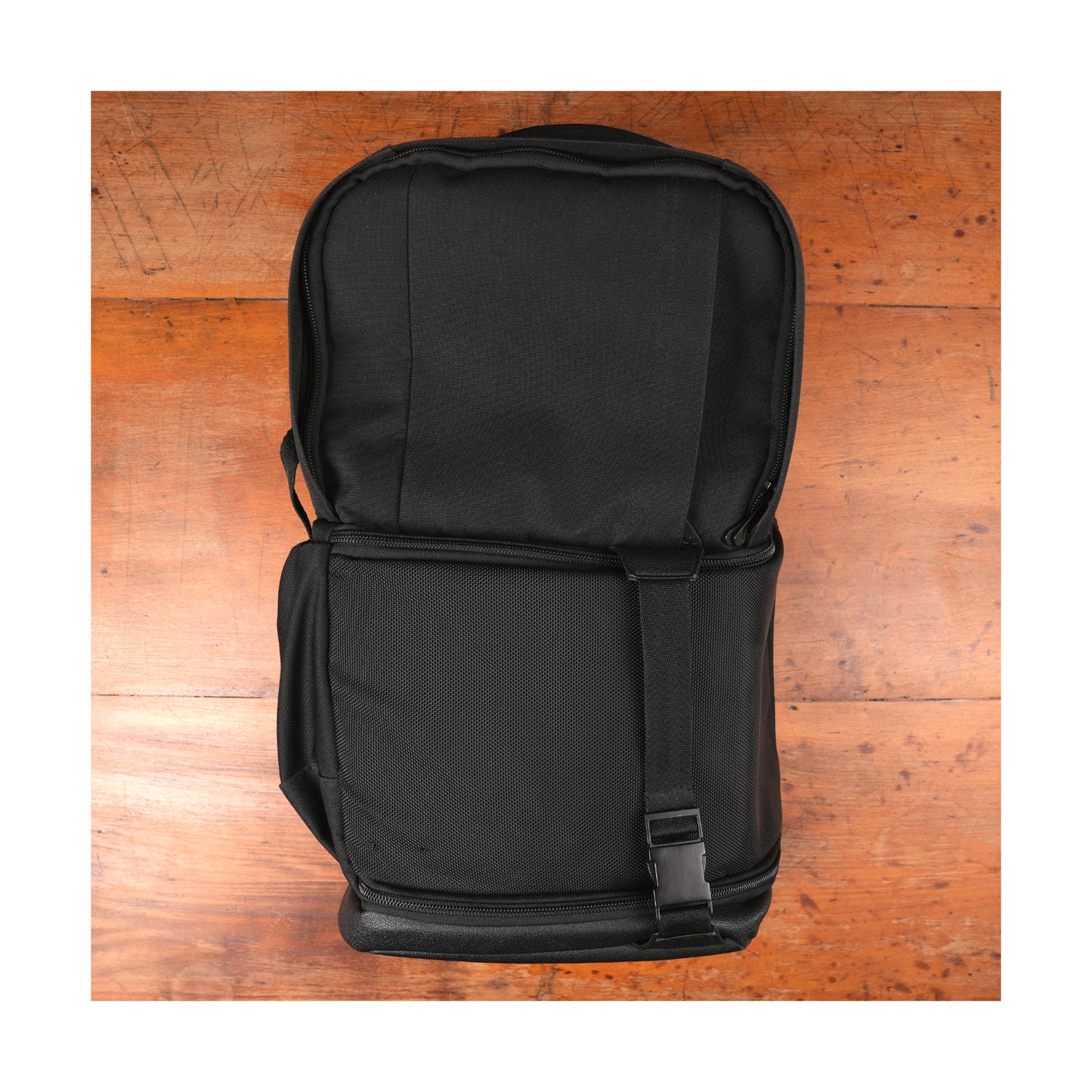 Black Backpack with Compartments - Second Hand